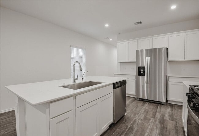 Building Photo - 1055 Llano Trl