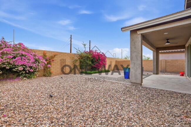 Building Photo - 9836 E Red Giant Dr