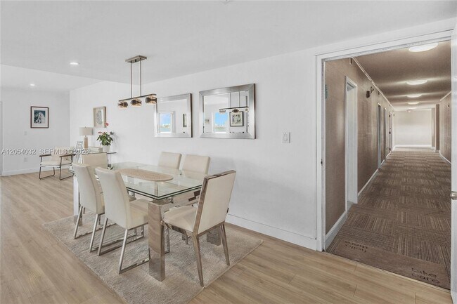 Building Photo - 11111 Biscayne Blvd