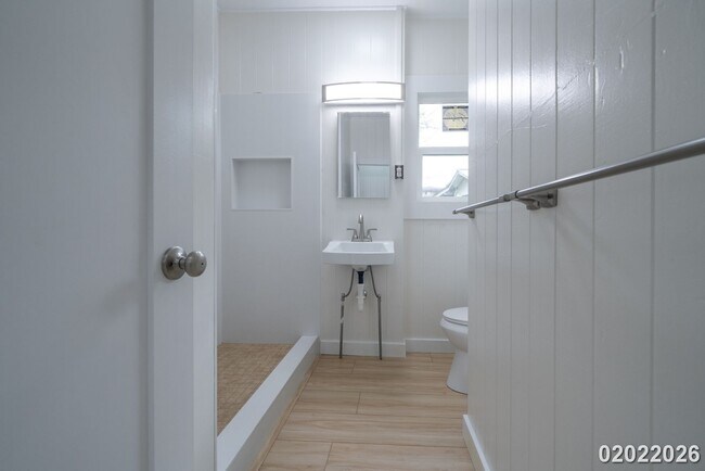 Building Photo - Fully Renovated 2BR/1BA/2 separate Carport Garage in Wahiawa Heights