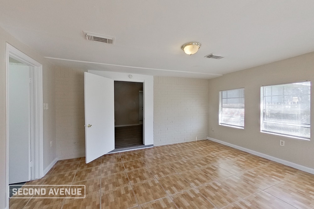 Building Photo - 1495 W Gulf Bank Rd