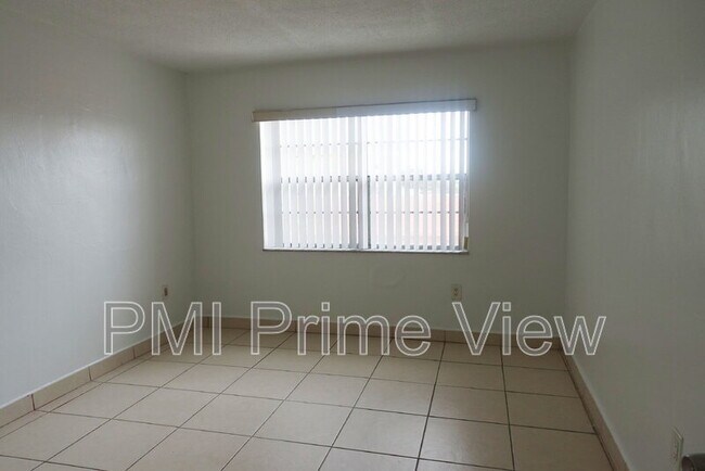 Building Photo - 495 NW 72nd Ave
