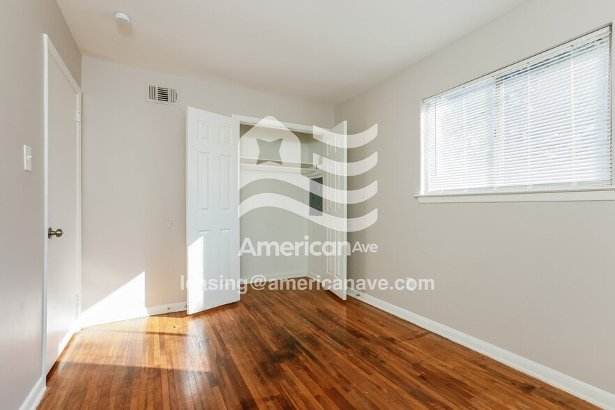 Building Photo - 5005 Gum Springs Rd