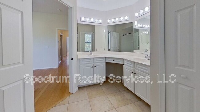 Building Photo - 4515 Serena Cir