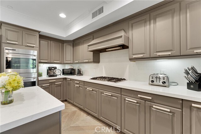 Building Photo - 277 S Spalding Dr