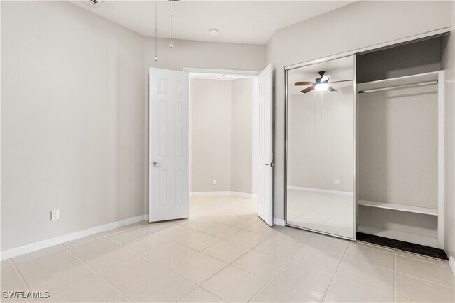 Building Photo - 3928 Valentia Way