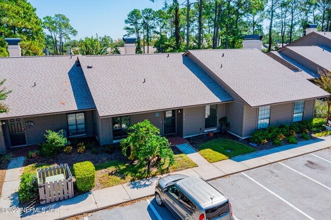 Building Photo - 111 Cranes Lake Dr