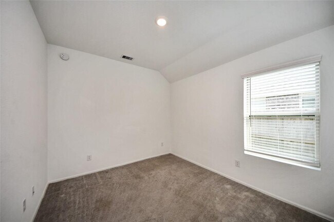 Building Photo - 19348 Villa Mesa Dr