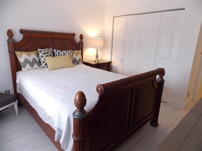 Building Photo - 1701 Andros Isle