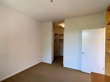 Building Photo - 370 Elan Village Ln