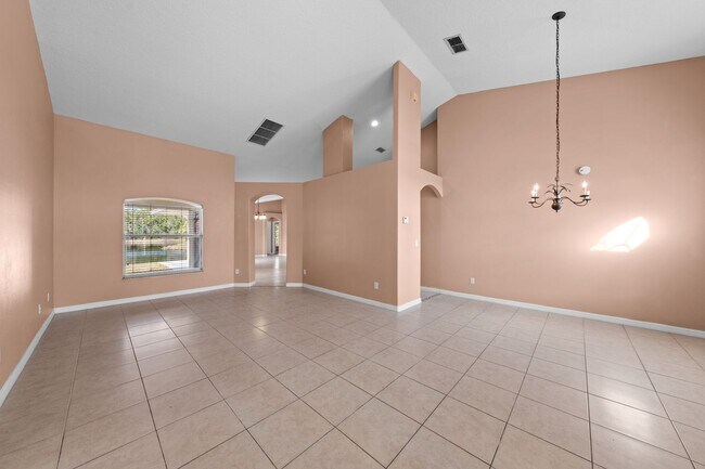 Building Photo - 4 Bedroom 3 Bath Home - Kissimmee ~ Southport Bay Community
