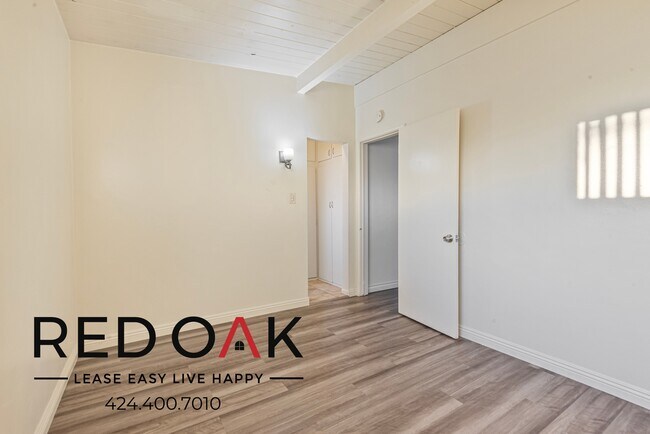 Building Photo - 515 Stewart Dr