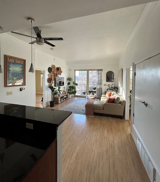 Bright living room, with access to balcony - 1700 N Emerson St