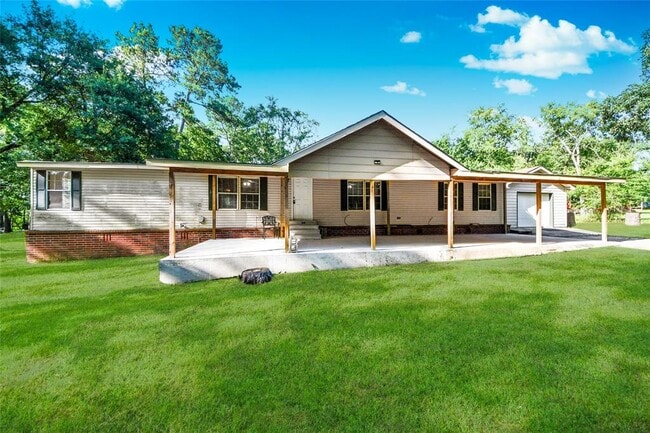 Building Photo - 18915 Sawmill Dr
