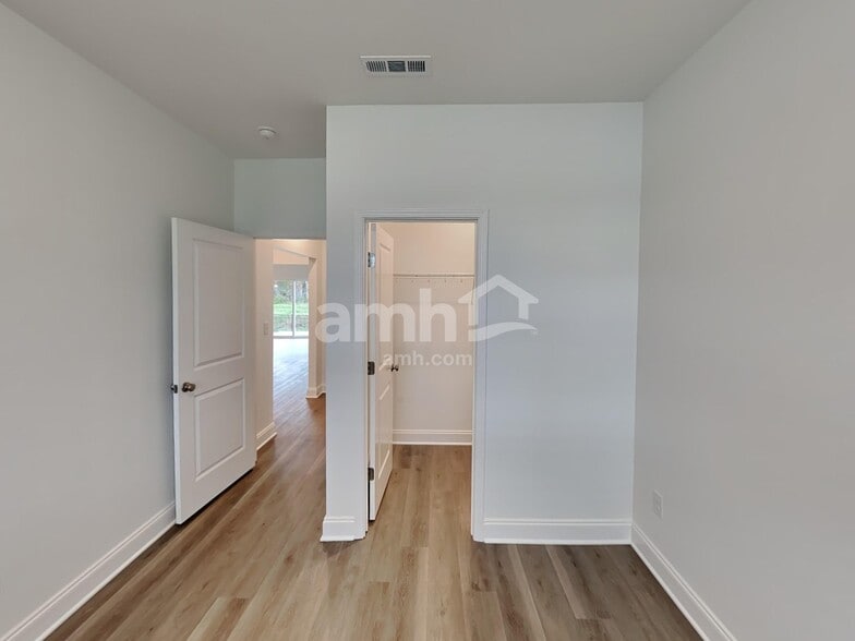 Building Photo - 3917 Kindness Wy
