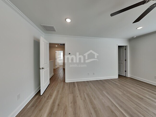 Building Photo - 3521 Jefferson Cor Ln