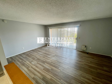 Building Photo - HALF OFF Special! Condo Near Beach with Po...