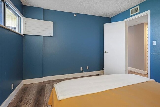 Building Photo - 401 150th Ave