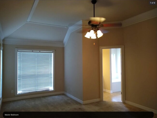 Building Photo - Move-in Ready 3 bed/ 2 bath home in North Bossier