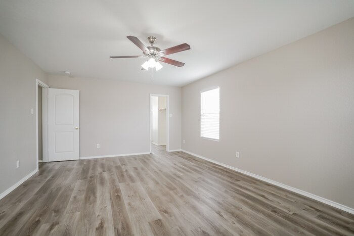 Building Photo - 7830 Ashland Springs Ln