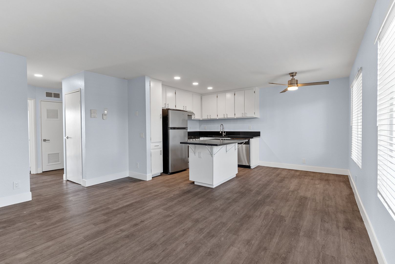 Building Photo - 1066 Coronado Ave