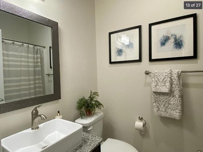 Building Photo - NEW LUXURY 2 BED 2 BATH 1 CAR GARAGE DUPLEX