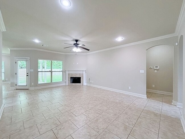 Building Photo - 4 Bedroom House In Ascension Parish with C...