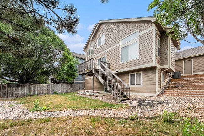 Building Photo - 608 Bentley Pl