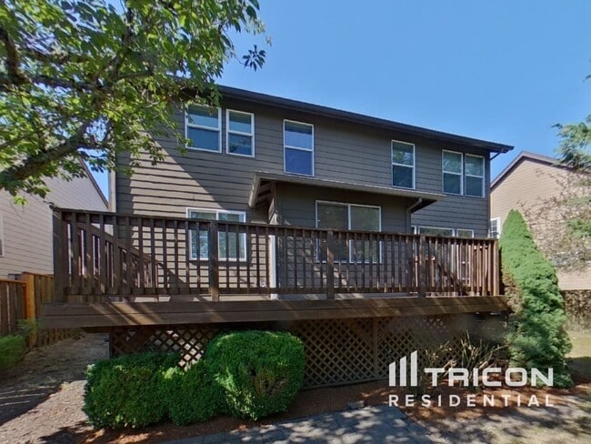 Building Photo - 16050 SW Loon Dr