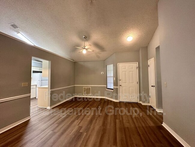 Building Photo - 1680 Sandy Hollow Loop