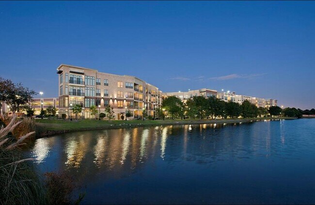 Building Photo - 2727 Commercial Center Blvd