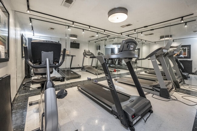 Building Photo - 101 S Hanover Ave