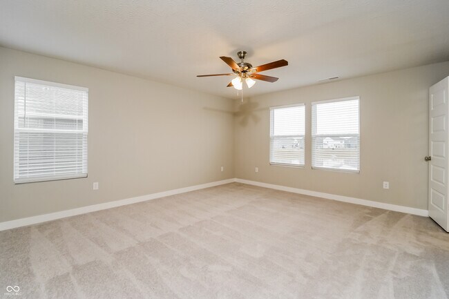 Building Photo - 9237 Larson Dr