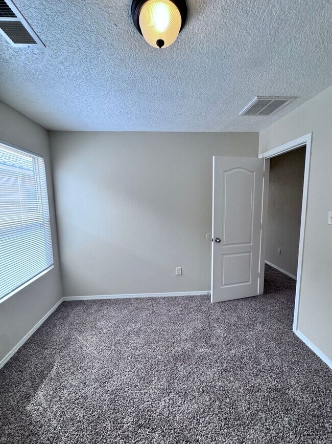 Building Photo - 671 Purple Aster Ave SW