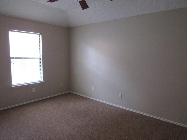 Building Photo - 21130 Malibu Colony