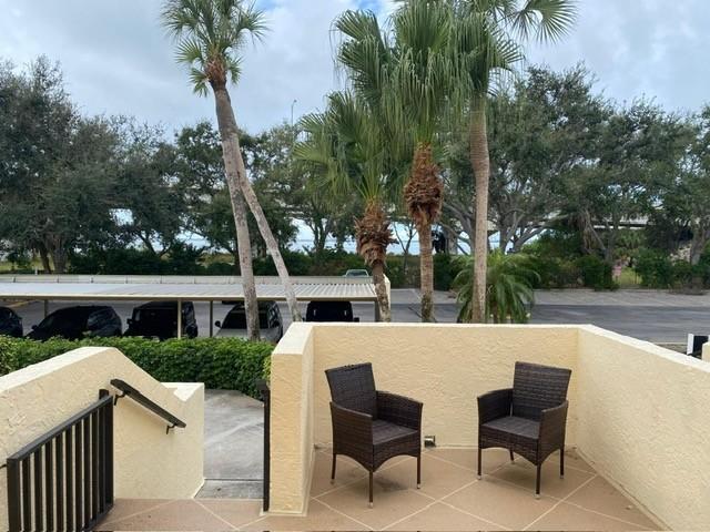 Building Photo - 7550 Sunshine Skyway Ln S