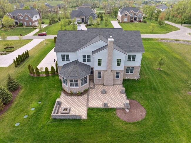 Building Photo - 1840 Tapadera Dr