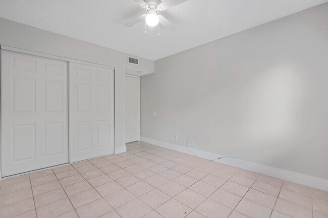 Building Photo - 9166 W Atlantic Blvd