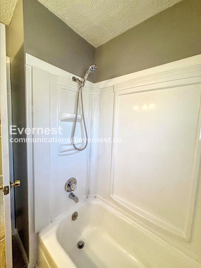 Building Photo - 3118 Squaw Valley Dr