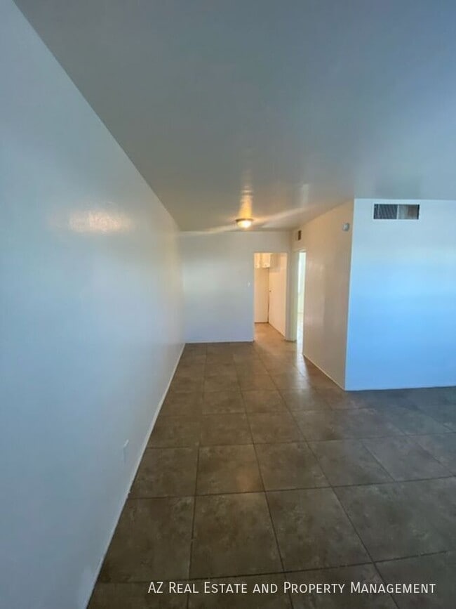 Building Photo - 1507 N 15th Ave