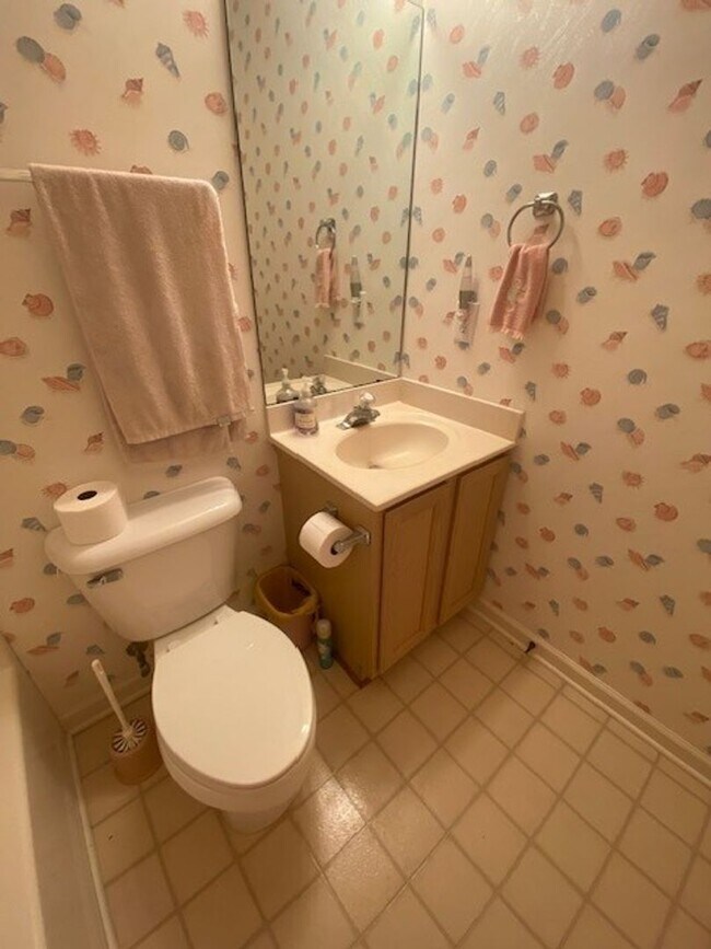 Building Photo - Charming 3-Bedroom Home in Desirable Kure Beach, NC