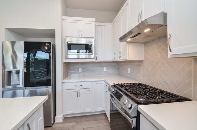 Building Photo - 9577 Neuens Rd