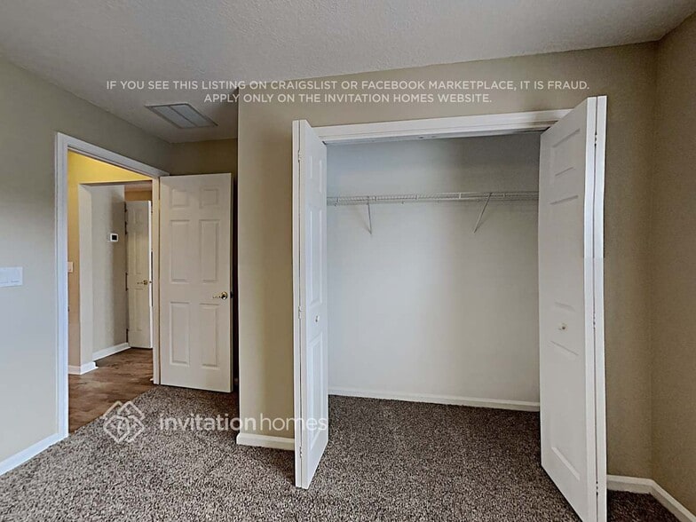 Building Photo - 15574 Spotted Saddle Cir