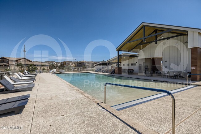 Building Photo - 4132 E Brisa Dr