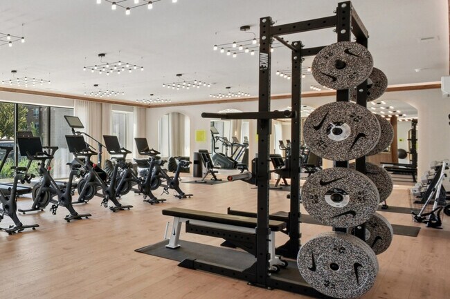 Building Photo - 1235 N Ashland Ave