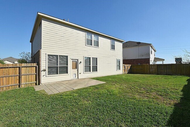 Building Photo - 1122 Larkfield Dr