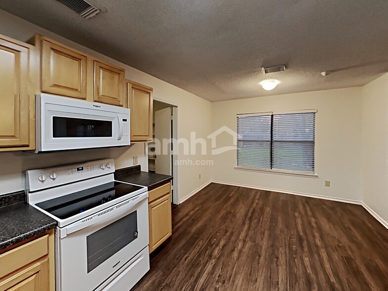 Building Photo - 8334 Tavern Pt