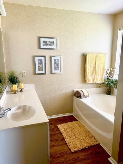 Building Photo - Beautifully Designed Home – Available NOW!...