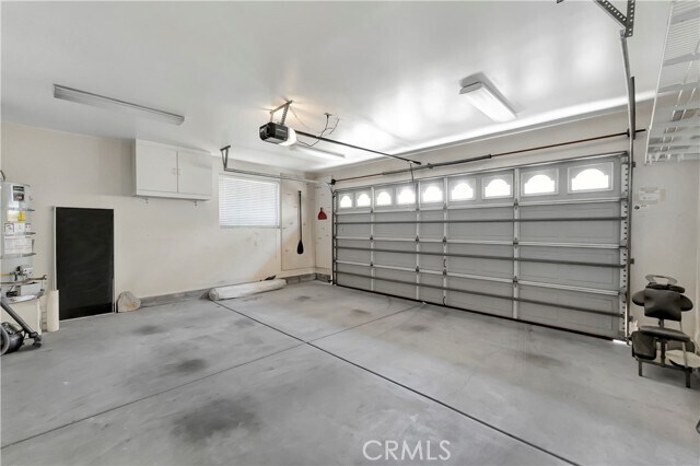 Building Photo - 509 W Balboa Blvd