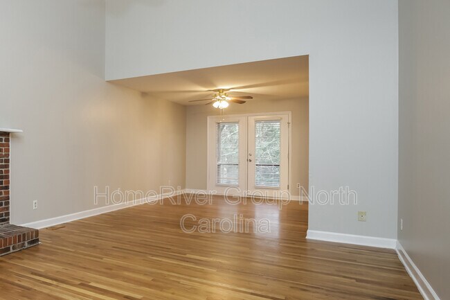 Building Photo - 1702 Plateau Ct